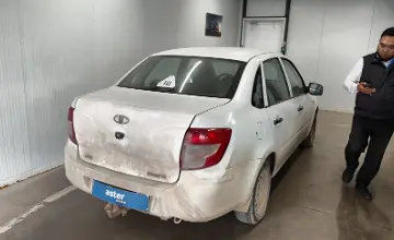 LADA (ВАЗ) Granta 2013 года за 1 190 000 тг. в Астана фото 3