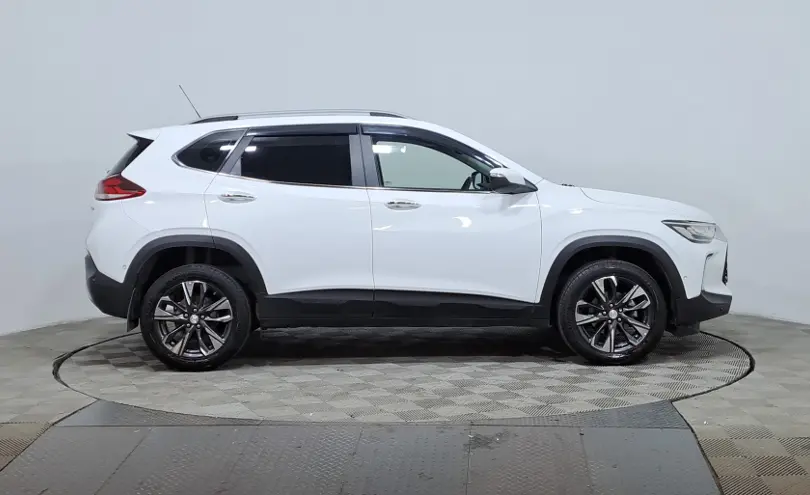 Chevrolet Tracker 2024 года за 7 220 000 тг. в Астана фото 4