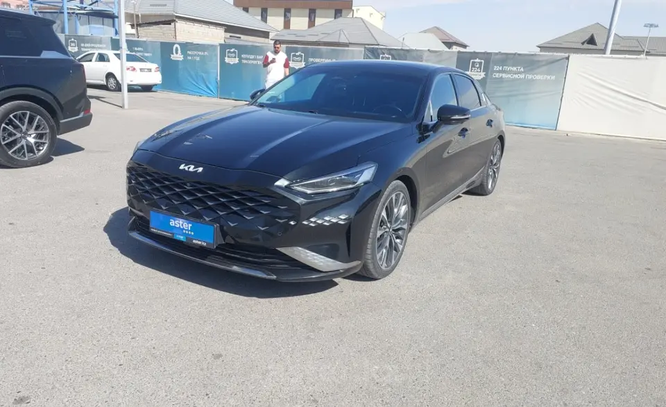 2021 Kia K8