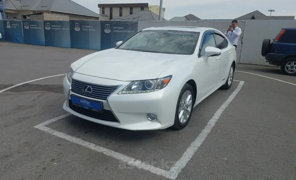 2013 Lexus ES