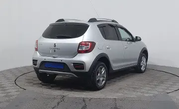 Renault Sandero 2018 года за 4 390 000 тг. в Караганда