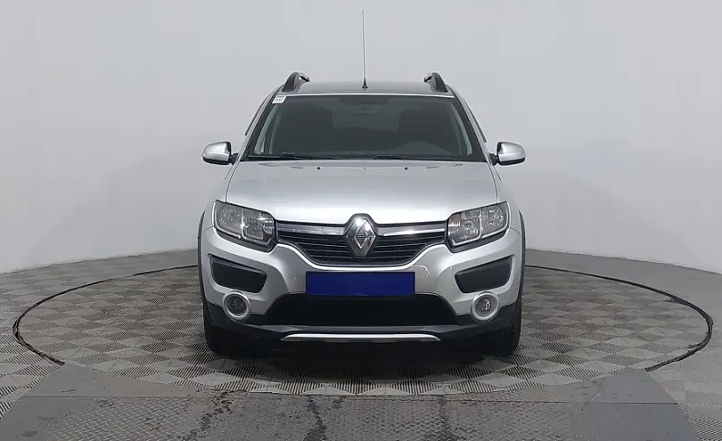 Renault Sandero 2018 года за 4 360 000 тг. в Караганда фото 2