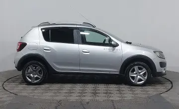 Renault Sandero 2018 года за 4 390 000 тг. в Караганда фото 4