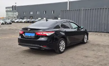 Toyota Camry 2020 года за 13 590 000 тг. в Алматы