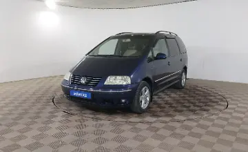 Volkswagen Sharan 2004 года за 3 000 000 тг. в Шымкент фото 1