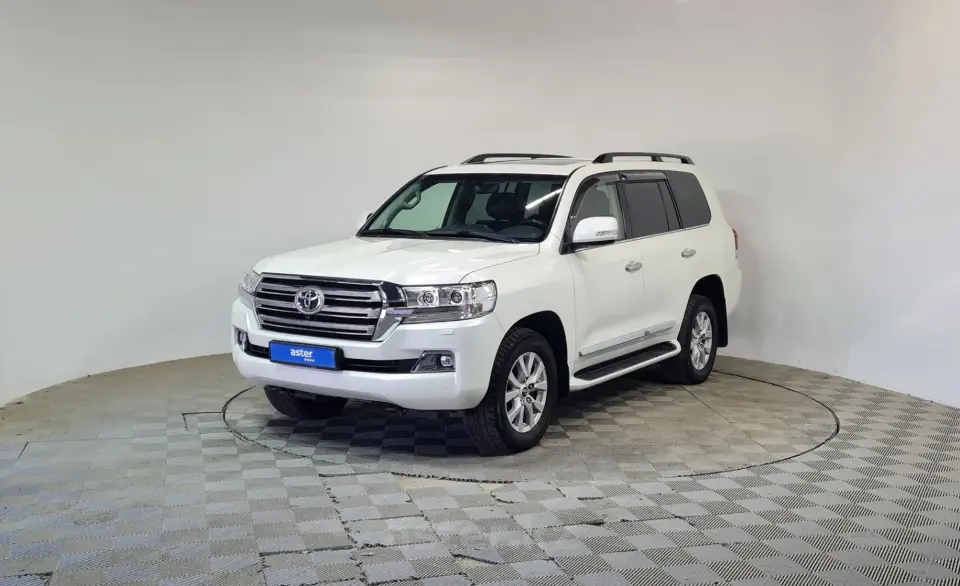 2017 Toyota Land Cruiser