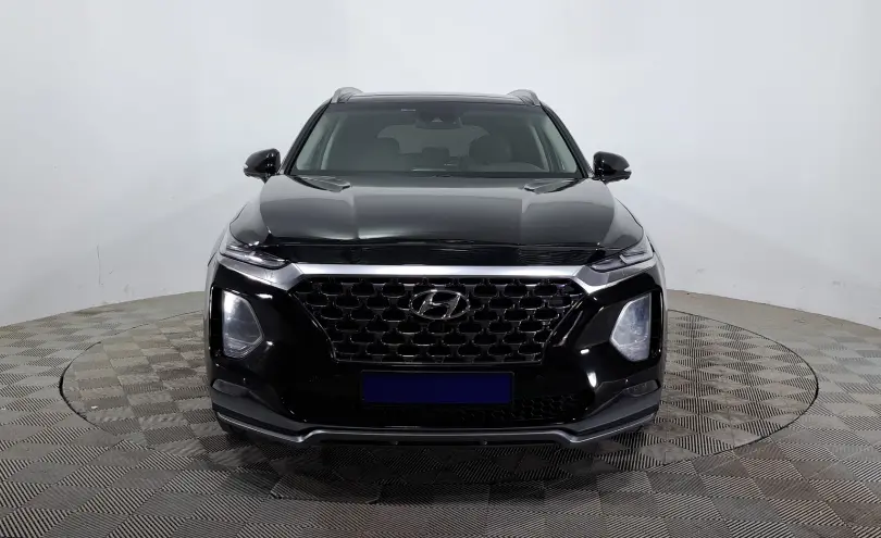 Hyundai Santa Fe 2019 года за 9 490 000 тг. в Астана фото 2