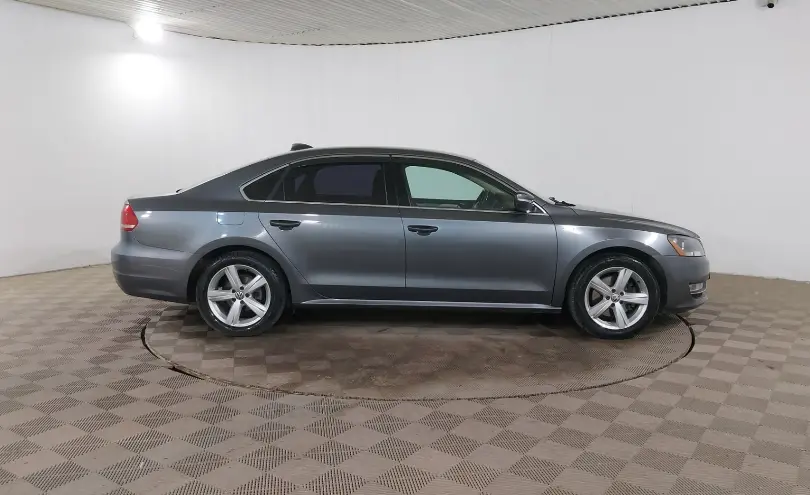 Volkswagen Passat 2015 года за 4 850 000 тг. в Шымкент фото 4