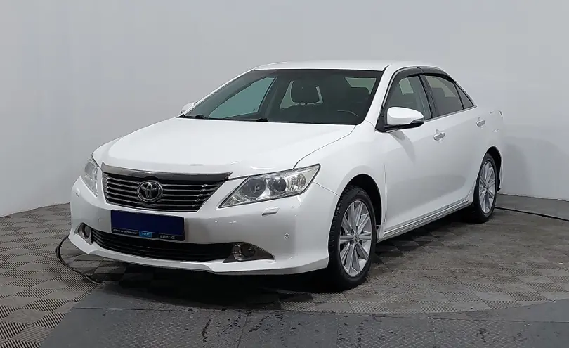 Toyota Camry 2013 года за 7 700 000 тг. в Павлодар