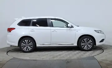 Mitsubishi Outlander 2022 года за 10 490 000 тг. в Астана фото 4