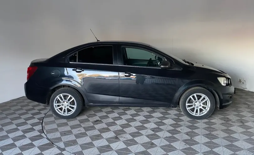 Chevrolet Aveo 2015 года за 2 650 000 тг. в Павлодар фото 4