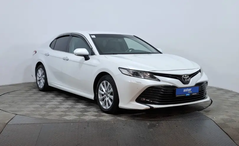 Toyota Camry 2020 года за 12 130 000 тг. в Астана фото 3