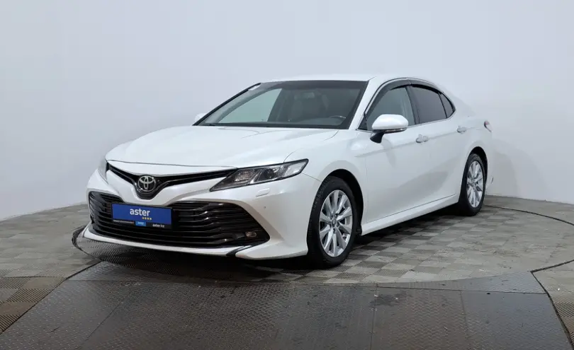 Toyota Camry 2020 года за 12 130 000 тг. в Астана фото 1