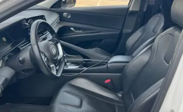 Hyundai Elantra 2023 года за 8 290 000 тг. в Алматы фото 5