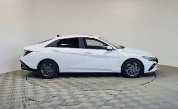 Hyundai Elantra 2023 года за 8 290 000 тг. в Алматы фото 4