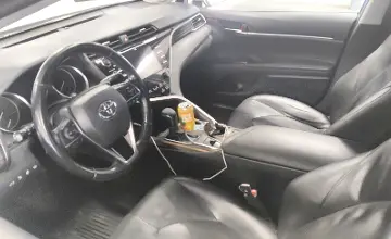 Toyota Camry 2018 года за 12 990 000 тг. в Астана фото 5