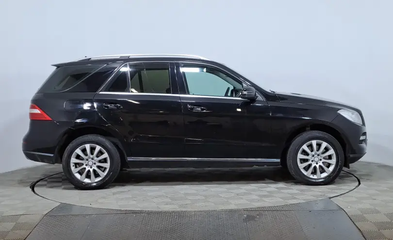 Mercedes-Benz M-Класс 2013 года за 10 990 000 тг. в Астана фото 4