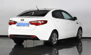 Kia Rio 2015 года за 4 390 000 тг. в Астана