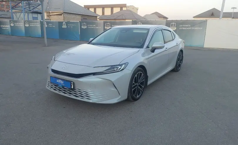 Toyota Camry 2024 года за 14 990 000 тг. в Шымкент
