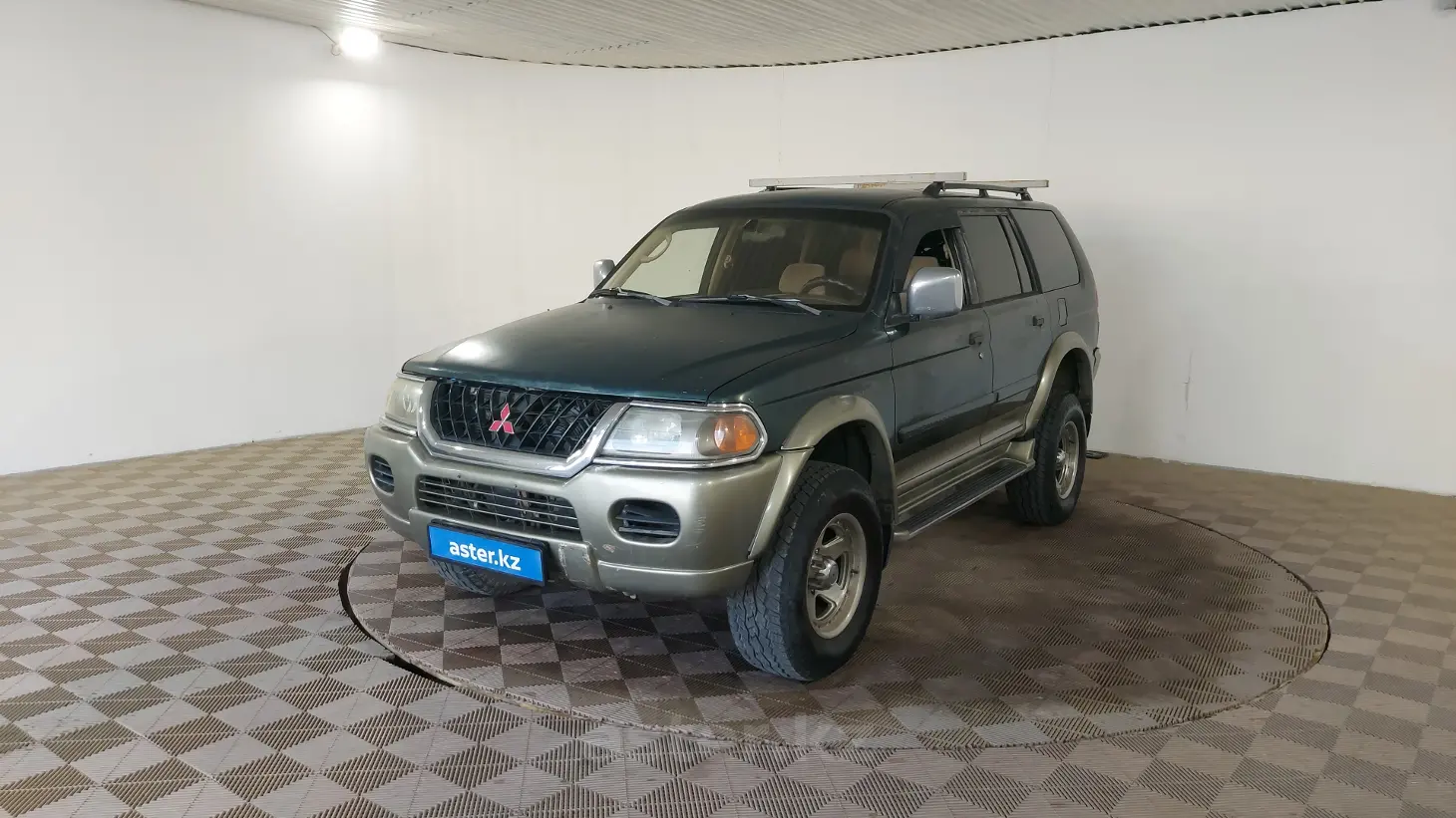 Mitsubishi Montero Sport, 2001
