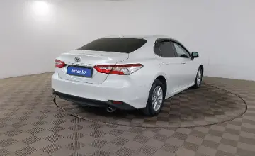 Toyota Camry 2018 года за 11 290 000 тг. в Шымкент