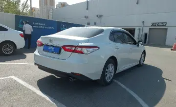 Toyota Camry 2018 года за 11 290 000 тг. в Шымкент фото 3