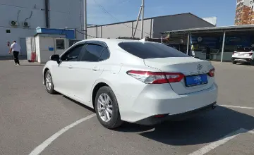 Toyota Camry 2018 года за 11 290 000 тг. в Шымкент фото 4