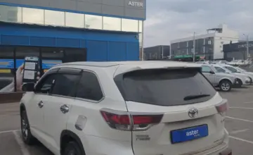 Toyota Highlander 2017 года за 10 690 000 тг. в Алматы фото 4