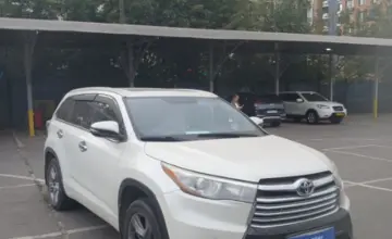 Toyota Highlander 2017 года за 10 690 000 тг. в Алматы фото 2