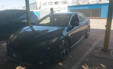 Toyota Camry 2019 года за 9 390 000 тг. в Алматы фото 1