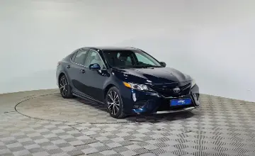 Toyota Camry 2019 года за 9 390 000 тг. в Алматы фото 3
