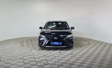 Toyota Camry 2019 года за 9 390 000 тг. в Алматы фото 2