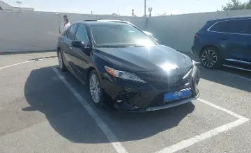 Toyota Camry 2020 года за 9 490 000 тг. в Шымкент фото 2