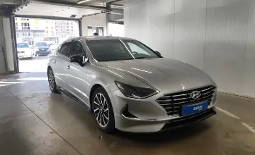 Hyundai Sonata 2020 года за 11 710 000 тг. в Астана фото 2