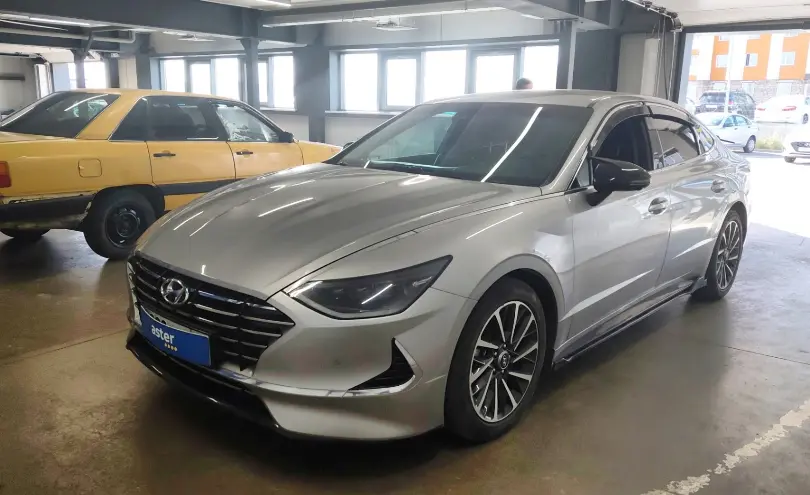 Hyundai Sonata 2020 года за 11 710 000 тг. в Астана