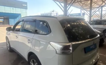 Mitsubishi Outlander 2012 года за 5 750 000 тг. в Алматы фото 4