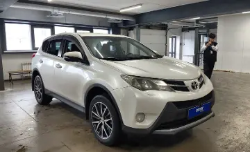 Toyota RAV4 2014 года за 8 490 000 тг. в Астана фото 2