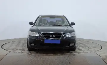 Hyundai Sonata 2005 года за 1 900 000 тг. в Астана фото 2