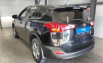 Toyota RAV4 2015 года за 8 950 000 тг. в Астана фото 4
