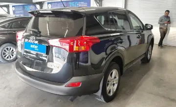 Toyota RAV4 2015 года за 8 950 000 тг. в Астана фото 3