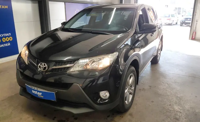 Toyota RAV4 2015 года за 8 950 000 тг. в Астана