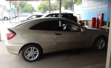 Mercedes-Benz C-Класс 2001 года за 2 100 000 тг. в Алматы фото 4