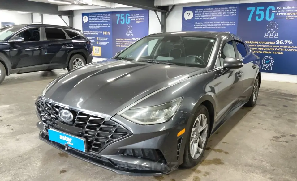 Hyundai Sonata 2020 года за 8 800 000 тг. в Астана
