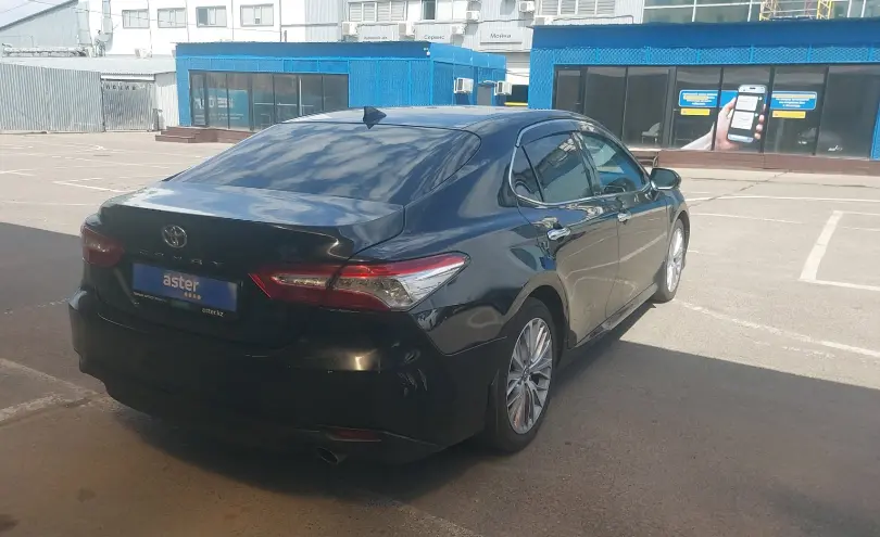 Toyota Camry 2019 года за 11 000 000 тг. в Алматы фото 3