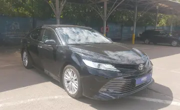 Toyota Camry 2019 года за 11 000 000 тг. в Алматы фото 2