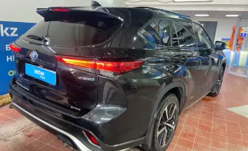 Toyota Crown Kluger 2022 года за 24 000 000 тг. в Астана