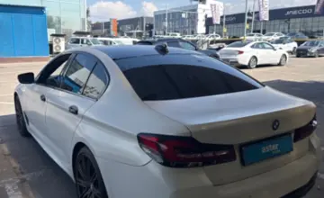 BMW 5 серии 2018 года за 15 800 000 тг. в Алматы фото 4