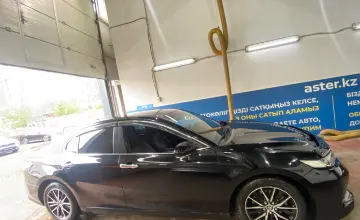 Toyota Camry 2018 года за 11 500 000 тг. в Астана фото 4