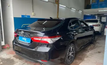 Toyota Camry 2018 года за 11 500 000 тг. в Астана