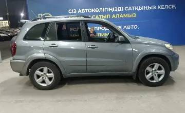 Toyota RAV4 2004 года за 5 500 000 тг. в Алматы фото 4